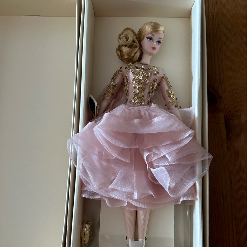Silkstone Barbie Blush & Gold BFMC Gold Label
